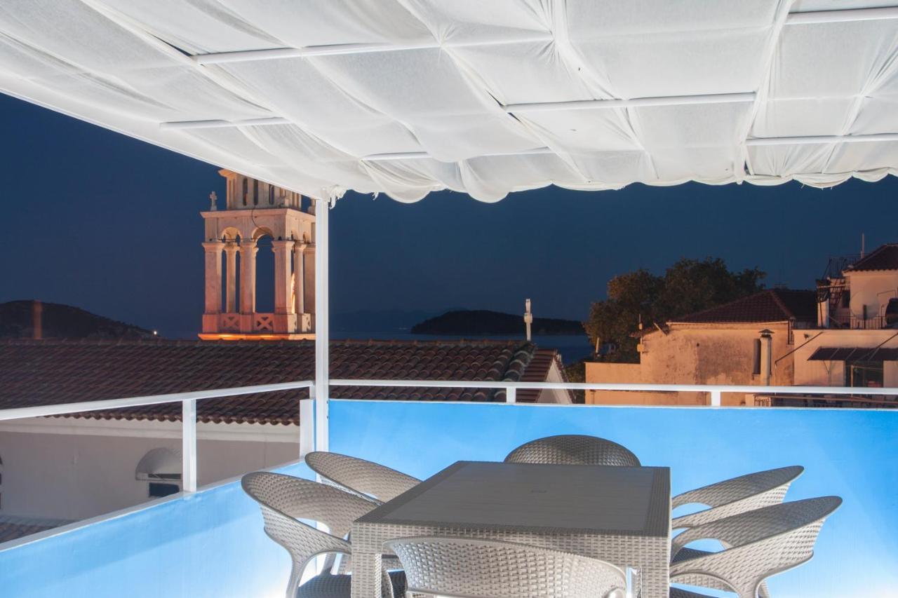 Capolavoro, Boutique Apartment With Unique Rooftop Скіатос Екстер'єр фото