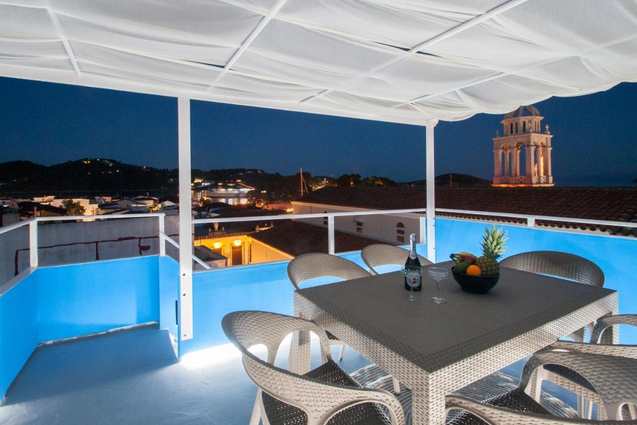 Capolavoro, Boutique Apartment With Unique Rooftop Скіатос Екстер'єр фото